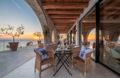 Luxury Villa Photo #19