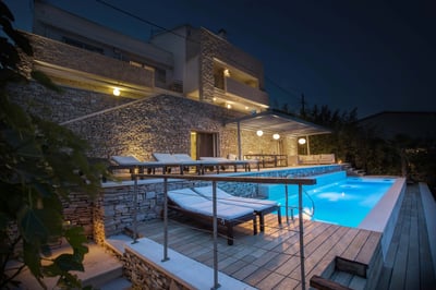Luxury Villa Photo #8