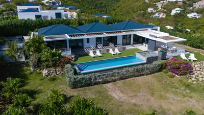 Luxury Villa Photo #2