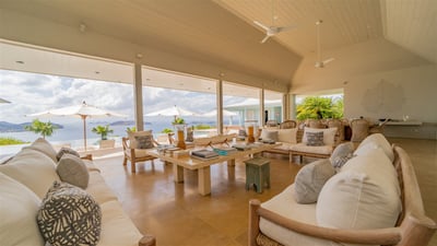 Luxury Villa Photo #19