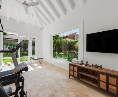 Luxury Villa Photo #37