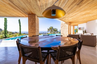 Luxury Villa Photo #22