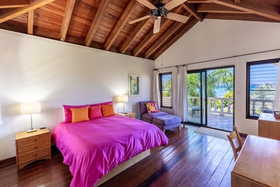 Luxury Villa Photo #9