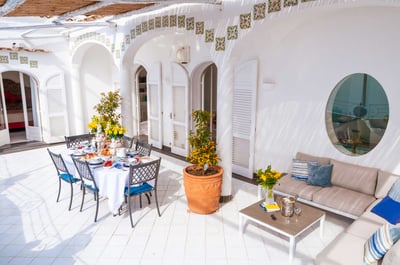 Luxury Villa Photo #3