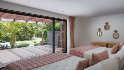 Bedroom 7: On the lower level. 2 Queen&nbsp;size beds, air conditioning, safe, dressing room. Ensuit