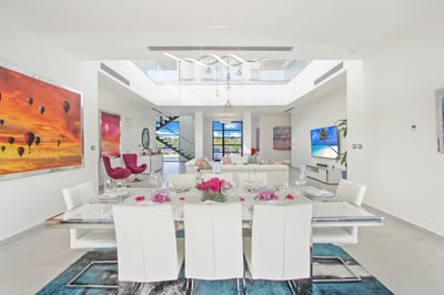 Luxury Villa Photo #28