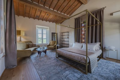 Luxury Villa Photo #30