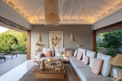 Luxury Villa Photo #17