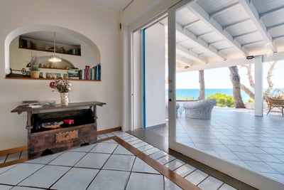 Luxury Villa Photo #49