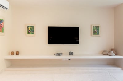 Luxury Villa Photo #53