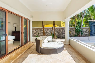 Luxury Villa Photo #41