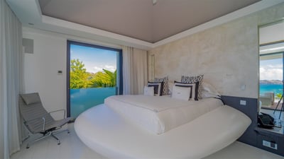 Luxury Villa Photo #63