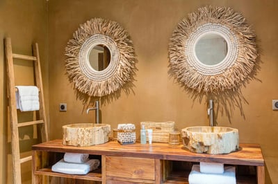 Luxury Villa Photo #17