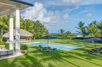 Luxury Villa Photo #7