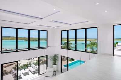 Luxury Villa Photo #30
