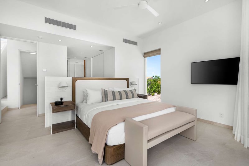 Beach Enclave Grace Bay 5 BDM Ocean View Villa