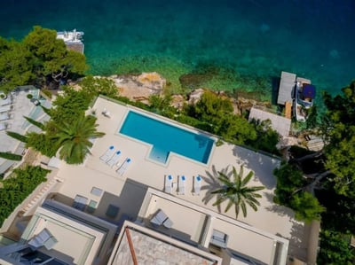 Luxury Villa Photo #8