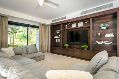 Luxury Villa Photo #17
