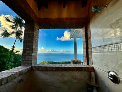 Luxury Villa Photo #45