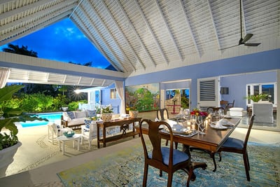 Luxury Villa Photo #16