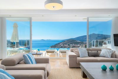 Luxury Villa Photo #12