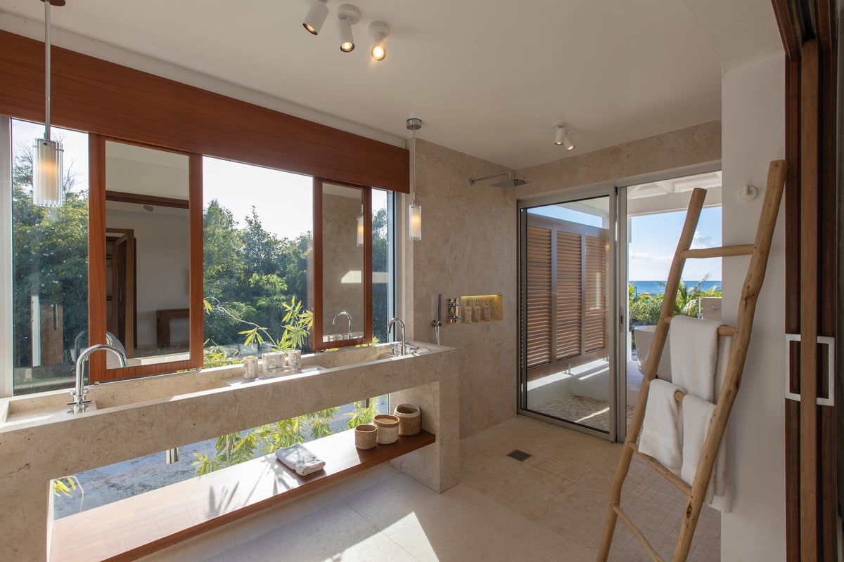 Villa Riviera