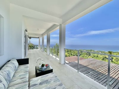 Luxury Villa Photo #5