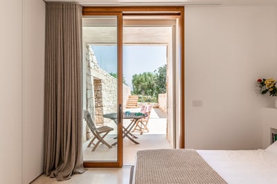 Luxury Villa Photo #16