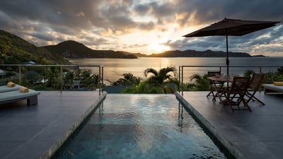 Luxury Villa Photo #12