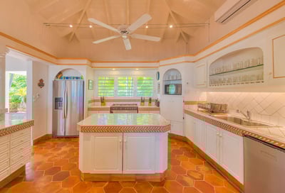 Luxury Villa Photo #12