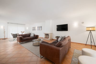 Luxury Villa Photo #12