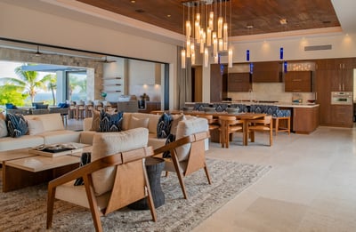 Luxury Villa Photo #16