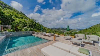 Luxury Villa Photo #7