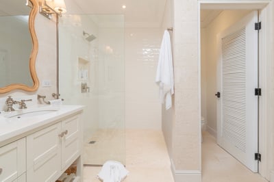 Luxury Villa Photo #24