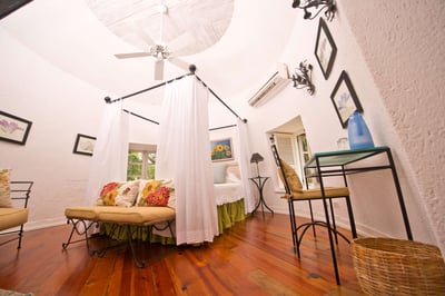 Luxury Villa Photo #26