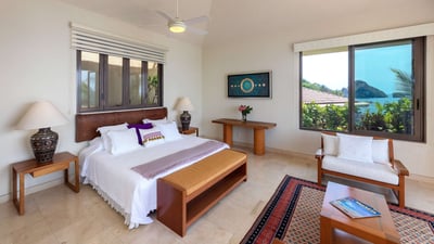 Luxury Villa Photo #34