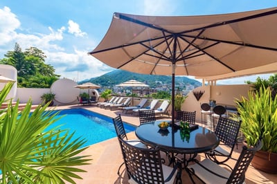 Luxury Villa Photo #2