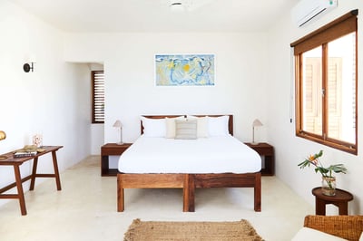 Luxury Villa Photo #20