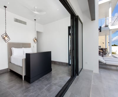 Luxury Villa Photo #36