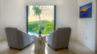 Luxury Villa Photo #20