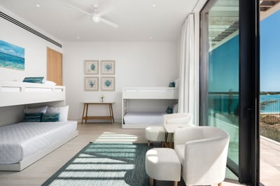 Luxury Villa Photo #34