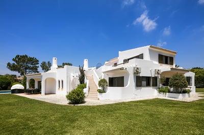 Luxury Villa Photo #9