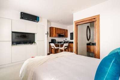 Ground Floor | Suite #7