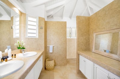 Luxury Villa Photo #38