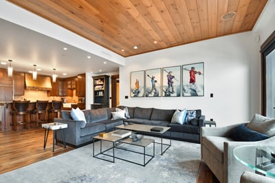 Luxury Villa Photo #5