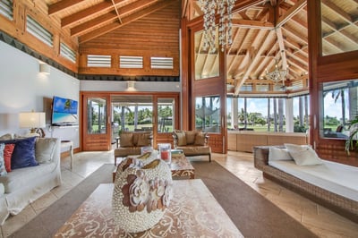 Luxury Villa Photo #14