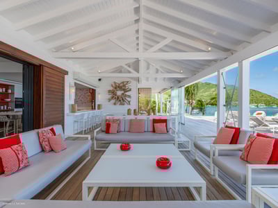 Luxury Villa Photo #10
