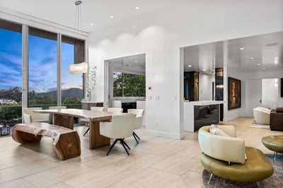 Luxury Villa Photo #5