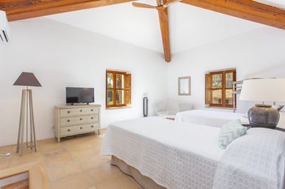 Luxury Villa Photo #63