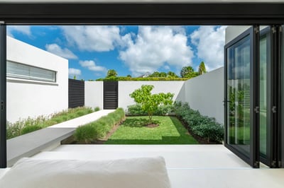 Luxury Villa Photo #9